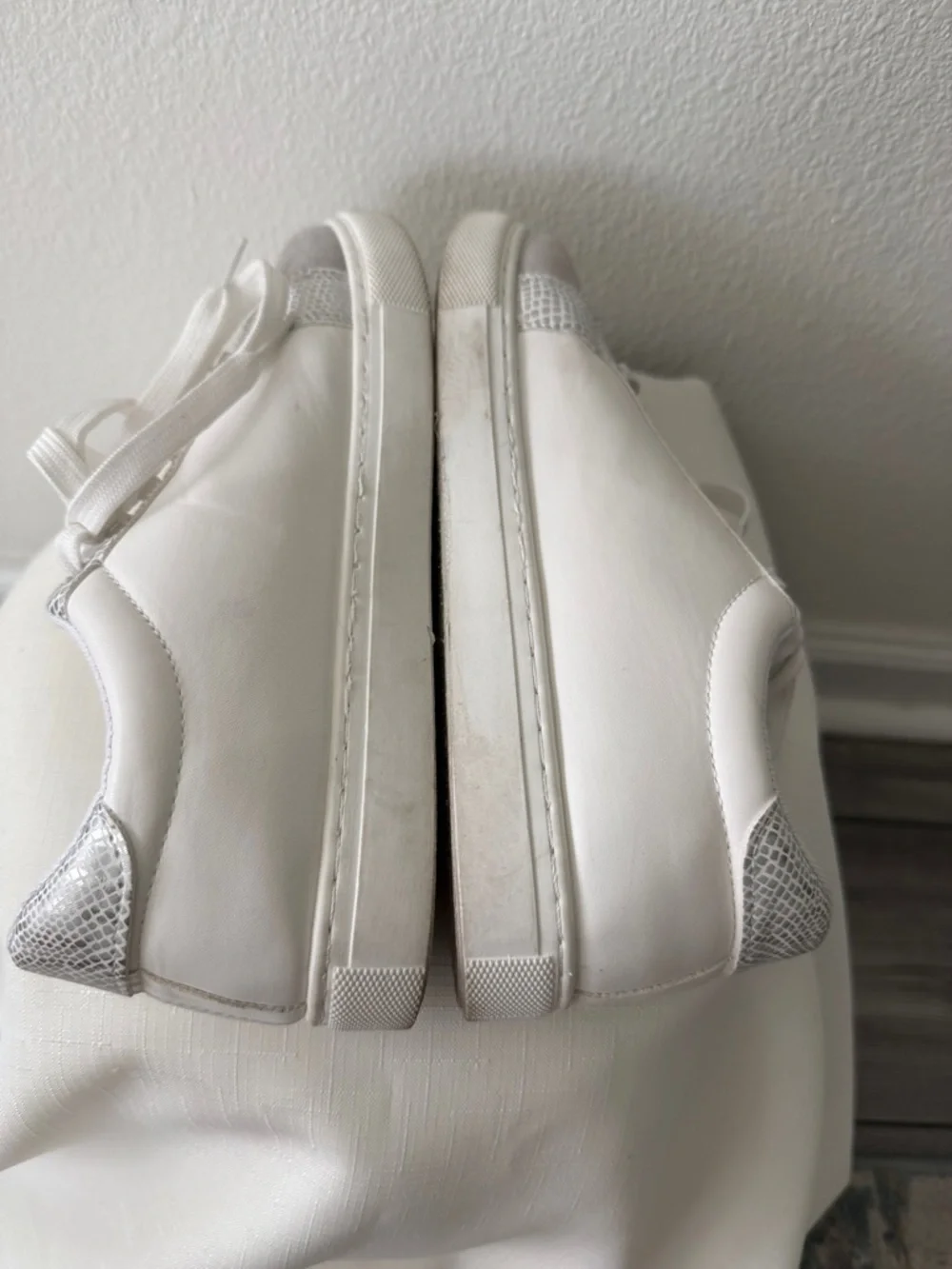 Outwoods Women's White Low-Top Lace-Up Sneakers with Silver Accents - Picture 4 of 8